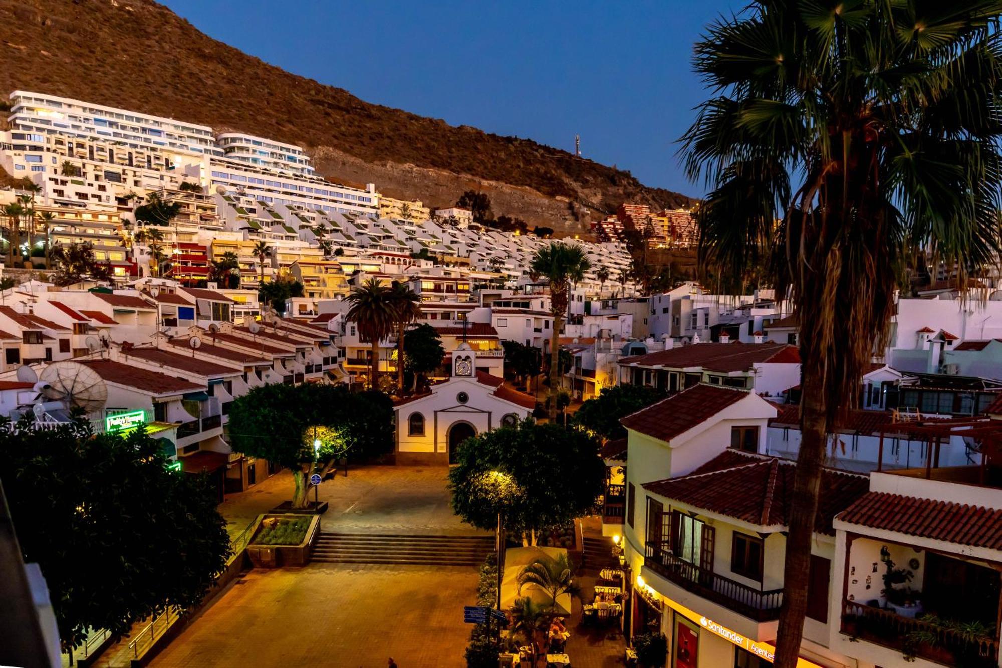 Teneryfa Los Gigantes Acantilado de los Gigantes المظهر الخارجي الصورة